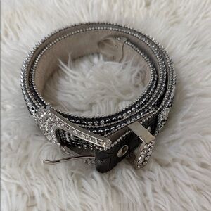 Nocona Elegant Leather Silver and Black Rhinestone Belt NWOT
